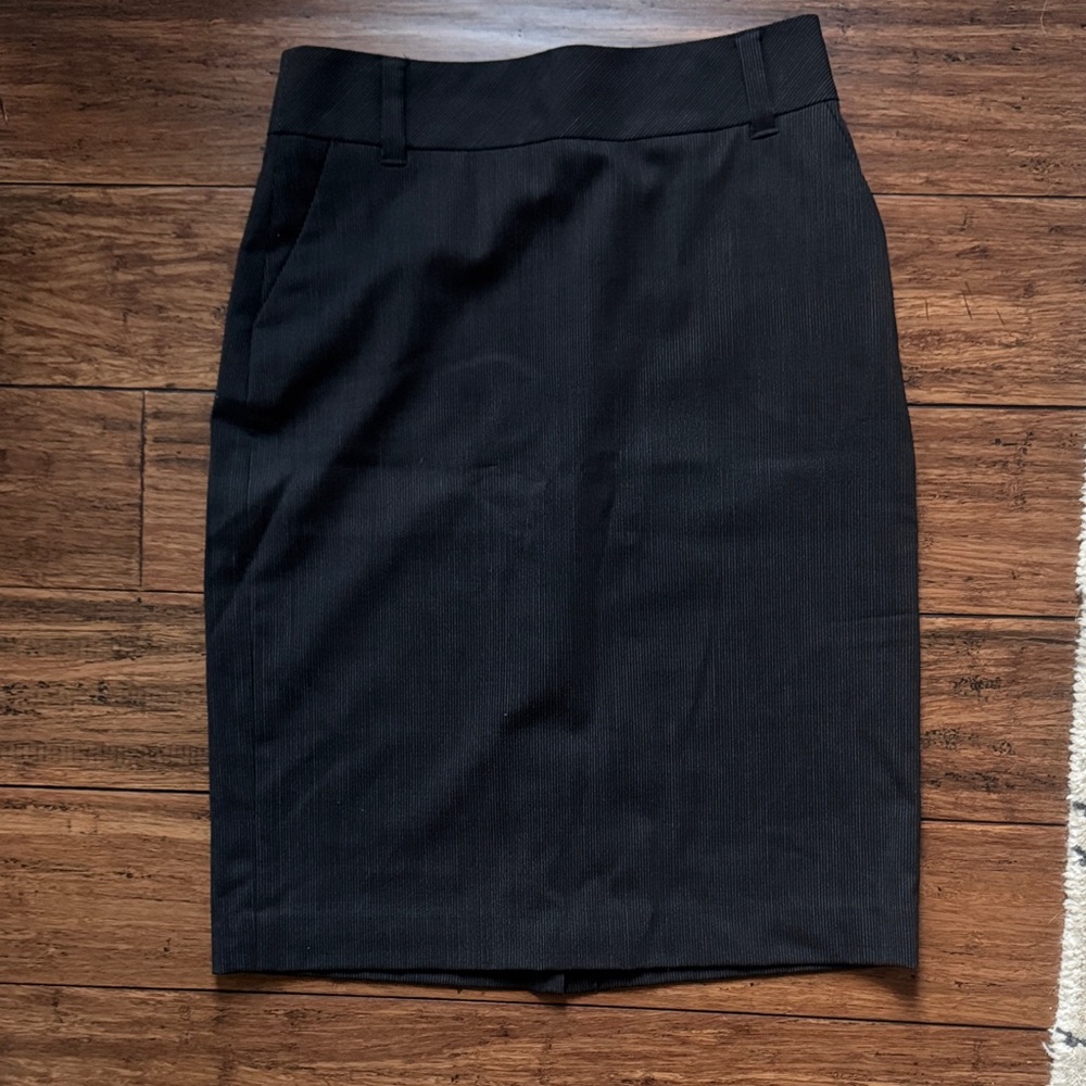 Banana Republic Black/White Pinstripe Pencil Skirt